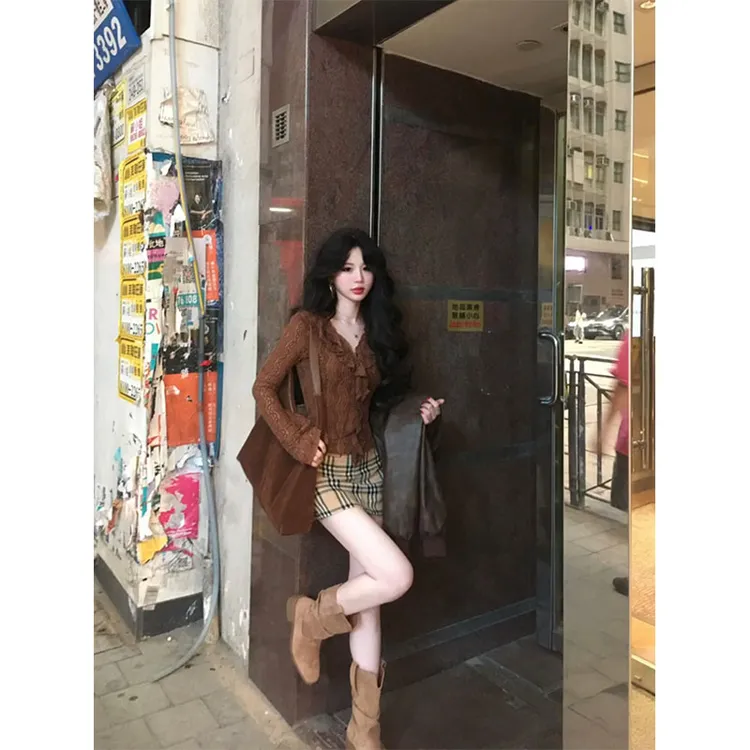 MARIE.COCO秋季新款复古港风蕾丝衬衫皮衣外套A字格纹半身裙套装