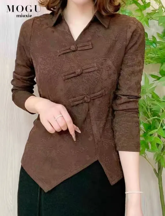 秋冬新款时尚百搭显瘦女国风盘扣设计感小众洋气减龄不规则打底衫