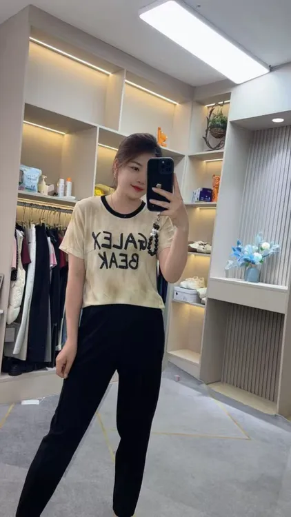 夏款时尚烫钻字母短袖上衣855