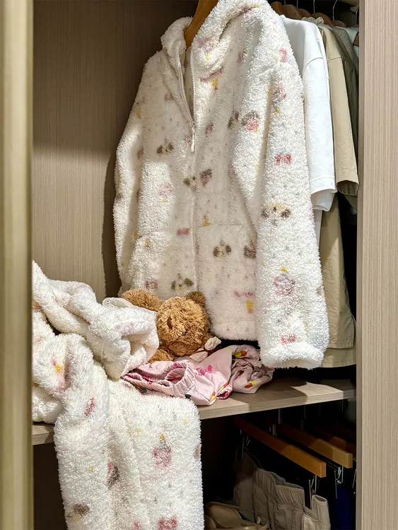 可爱卡通连帽法兰绒睡衣女秋冬新款大码保暖加厚家居服套装可外穿