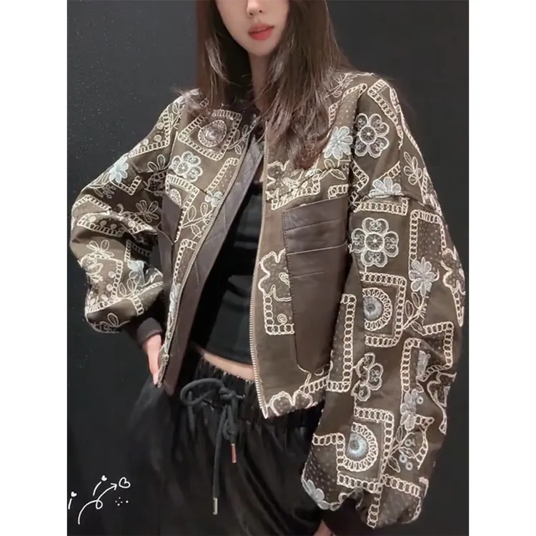 新中式国风刺绣外套女秋季2025超火减龄独特超好看小个子短款上衣