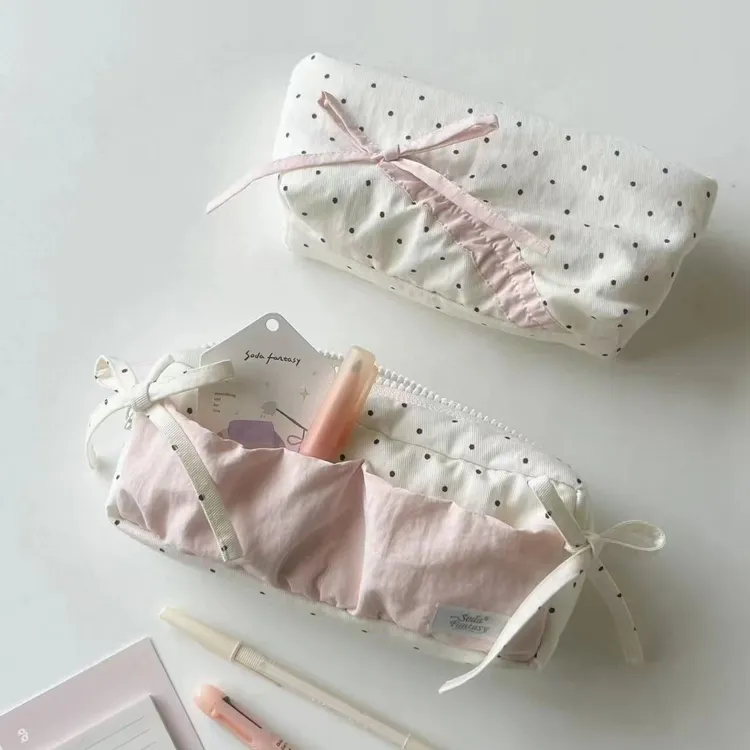 ins风韩系粉色草莓波点笔袋少女心大容量铅笔袋高颜值文具收纳袋