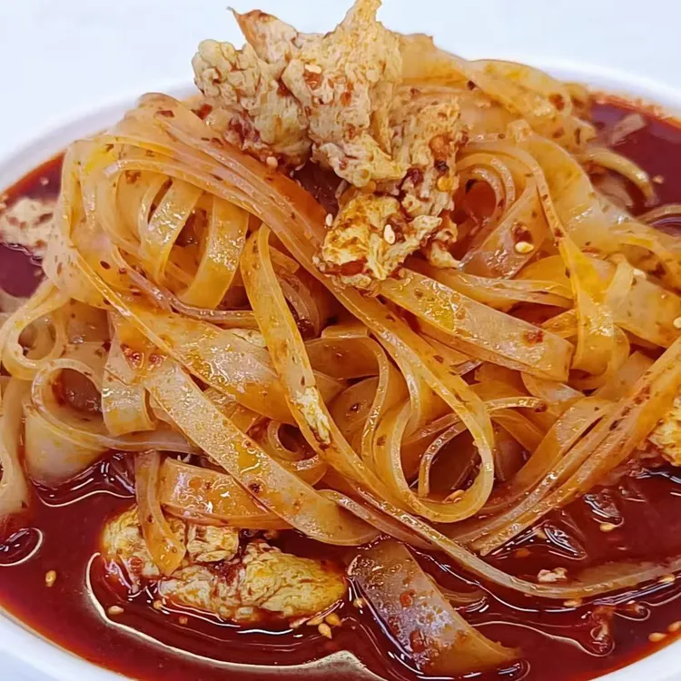 平凉买家擀面皮三盒装一份带料300g顺丰包邮到你家凉皮