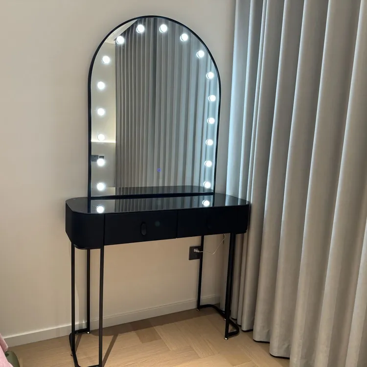 化妆台卧室轻奢网红影楼化妆镜带灯极简梳妆台家用简约化妆桌