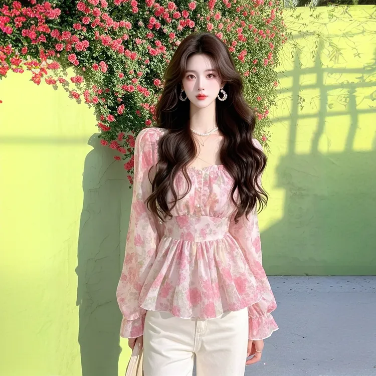 高级感粉色碎花衬衫2025春夏欧货爆款独特超好看内搭显瘦法式衬衣