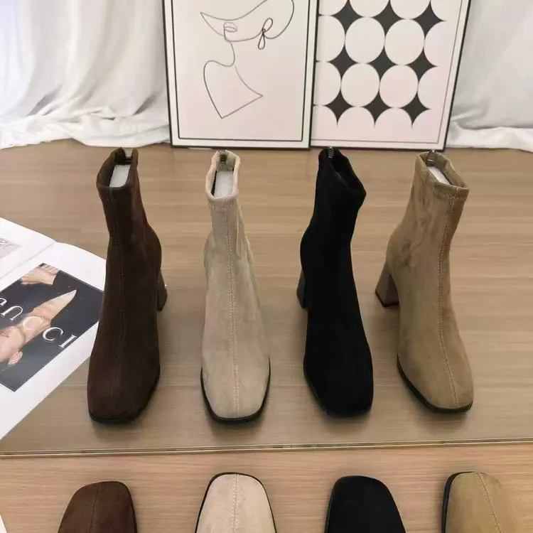 秋冬短筒瘦瘦靴时装靴百搭方头马丁靴英伦风女鞋高跟