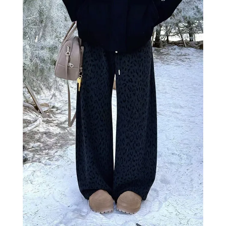 冬季豹纹秋冬加绒加厚款休闲裤直筒裤弯刀裤显瘦宽松秋季