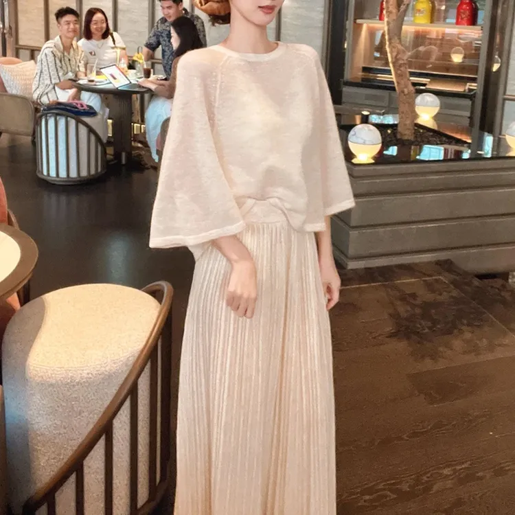 韩系一整套穿搭女2025年秋季新款圆领长袖上衣+高腰半身裙两件套