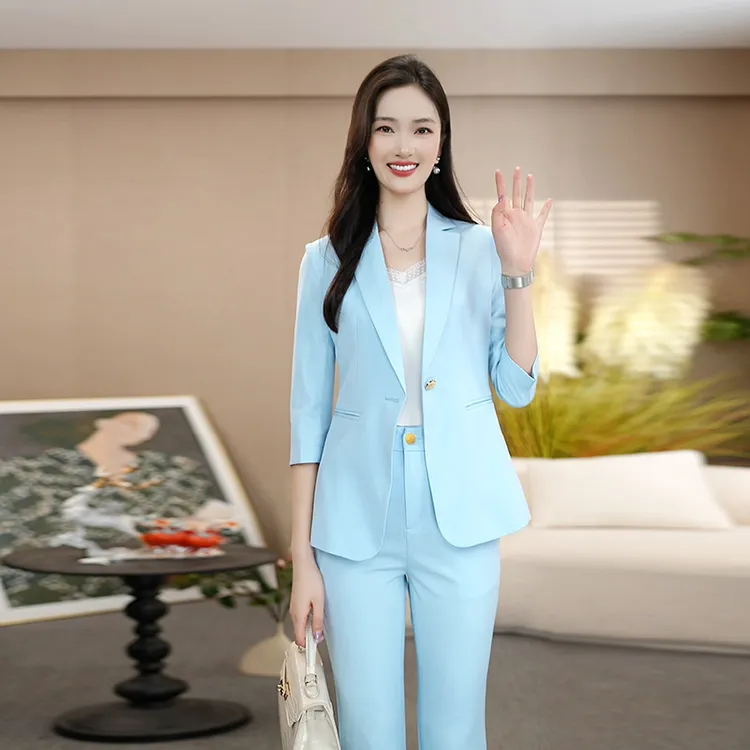 浅蓝色西装套装女2025春夏高级感气质显白时尚中袖小个子套装