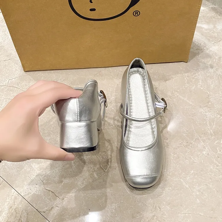三福内外增高7CM~新款法式百搭银色玛丽珍女浅口单鞋方头芭蕾鞋