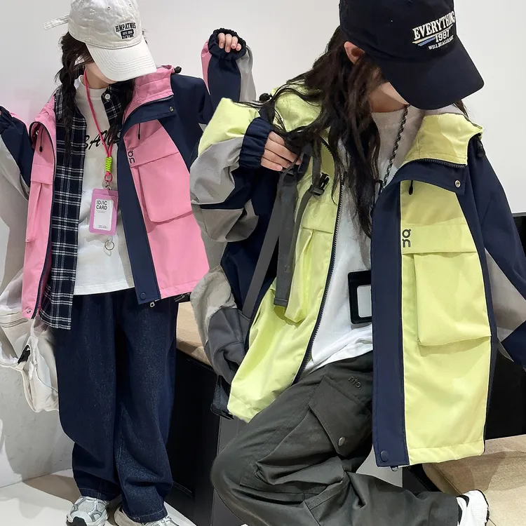 女童秋季外2025新款多巴胺拼色冲锋衣6-14岁儿童休闲连帽户外韩版