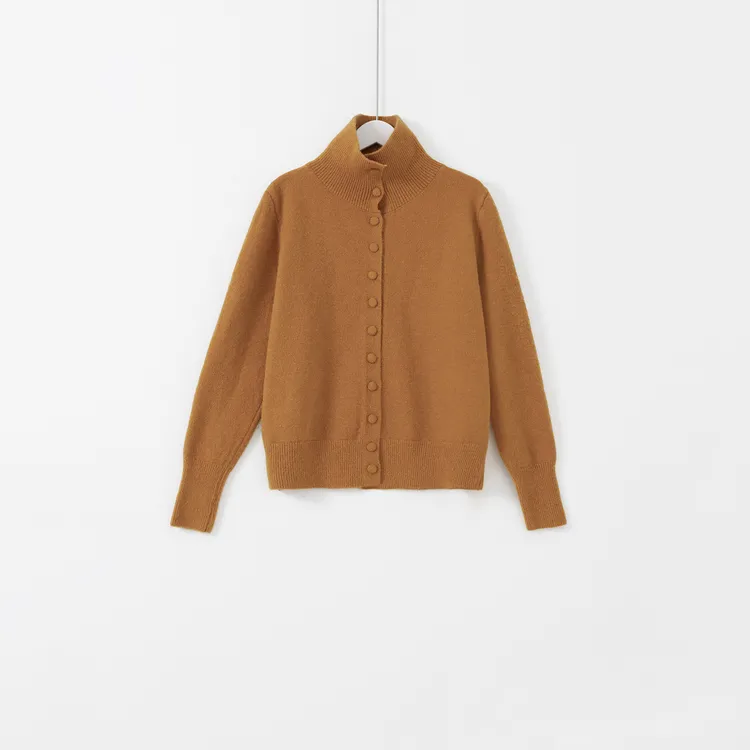 几里与麻 气质纯色高领排扣针织开衫 衣长54胸围100 2112823