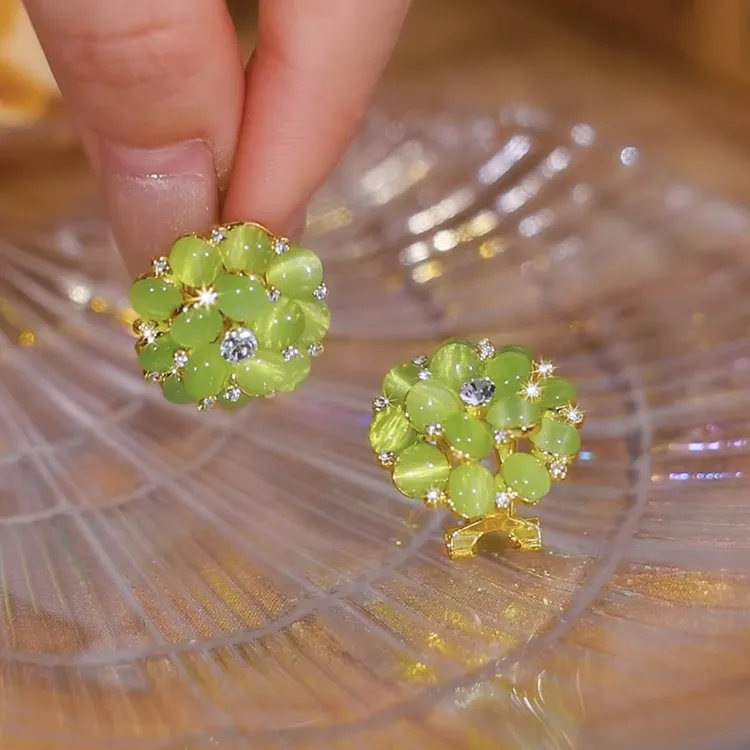 铜合金合成锆石耳饰 绿色花朵耳环时尚轻奢气质百搭耳钉女