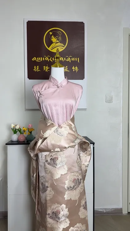 夏季新款藏式传统西藏服时尚藏袍长裙女薄款民族黑色气质藏族服装