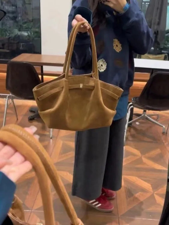 单肩包手拎包磨砂单肩防脏磁扣字母布包托特包包包