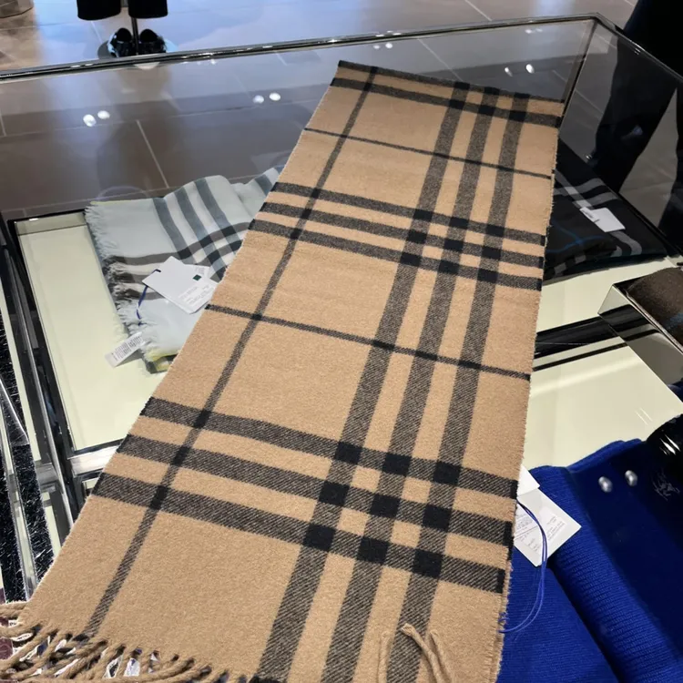 未使用 BURBERRY/博柏利 经典格纹棉羊毛围巾围脖168✖️28cm