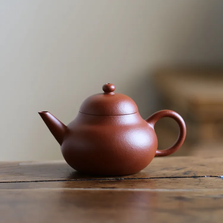 【香玉堂薄胎】“清泉石上流 孟臣”款《孟臣梨式水平》宜兴紫砂壶110cc