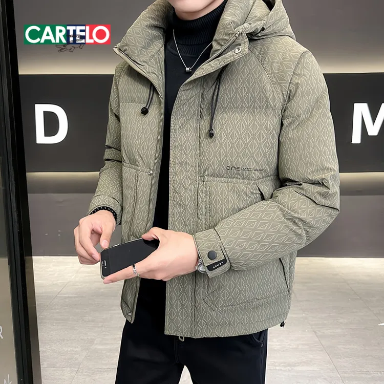 卡帝乐鳄鱼冬季休闲连帽印花羽绒服短款男百搭加厚保暖白鸭绒外套