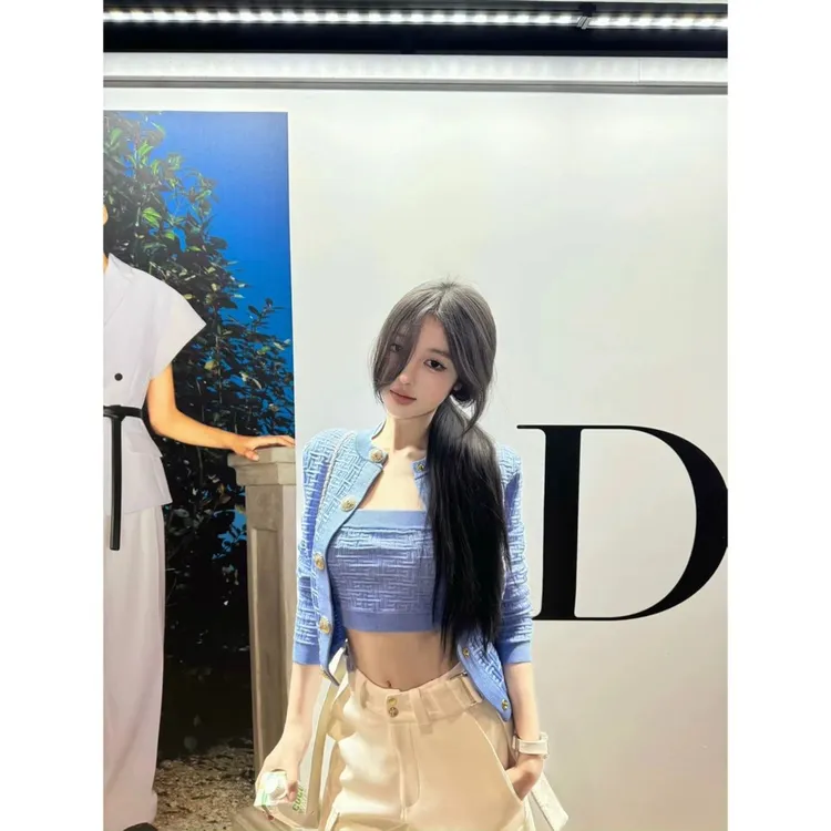 曼曼【娇漫韩女】纯欲挂脖针织背心针织开衫两件套装