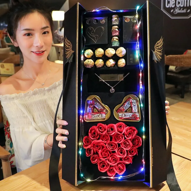 情人节永生花首饰化妆品礼盒七夕节礼物送女友女生老婆高级感礼品