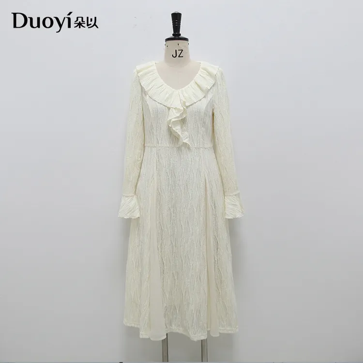 朵以2025秋季新款优雅温柔气质荷叶边肌理长袖连衣裙40VQ812010