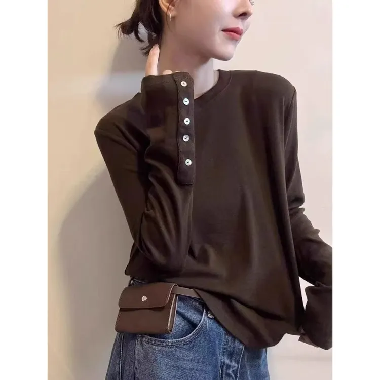 长袖t恤女2025新款欧货早秋女装上衣设计感袖子贝壳扣内搭打底衫