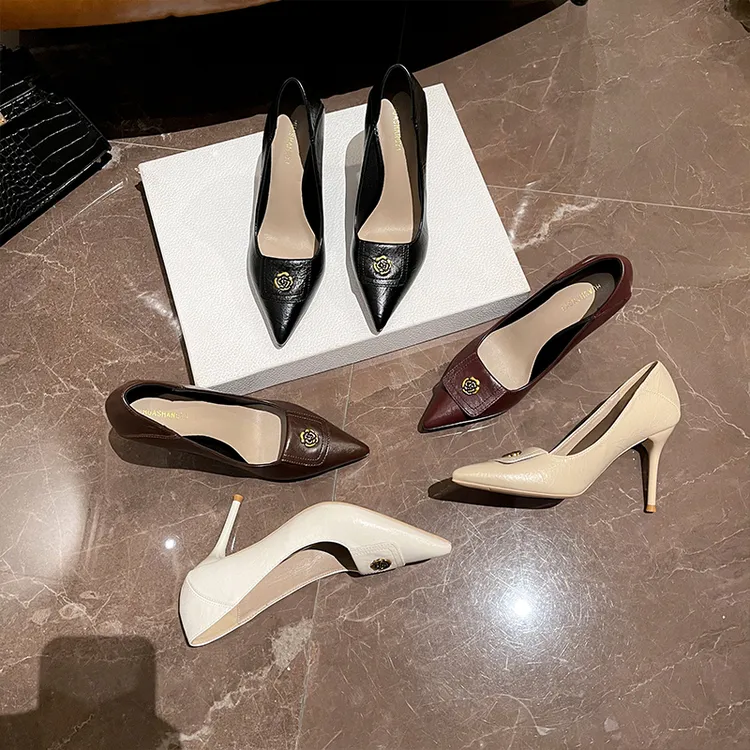 软皮细跟尖头高跟鞋2025秋季新款舒适百搭浅口女黑色职业女单鞋