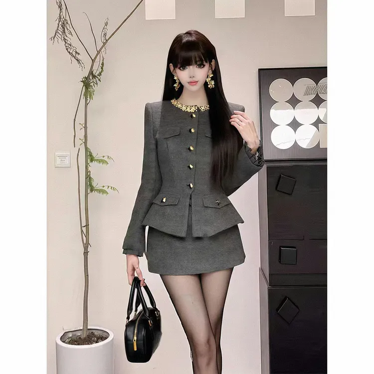 W382 姐系贵感小香风外套套装气场强大高级感气质两件套