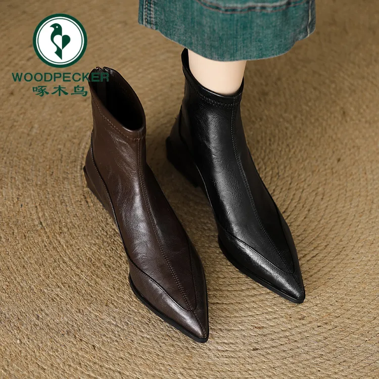 啄木鸟尖头粗跟后拉链短靴女2025新款秋冬季法式显瘦英伦风马丁靴