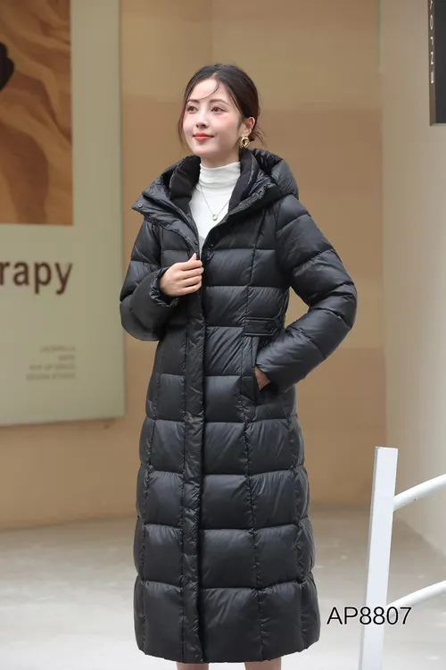 艾圃8807 8807-1款冬季新款羽绒服长款连帽修身款羽绒服