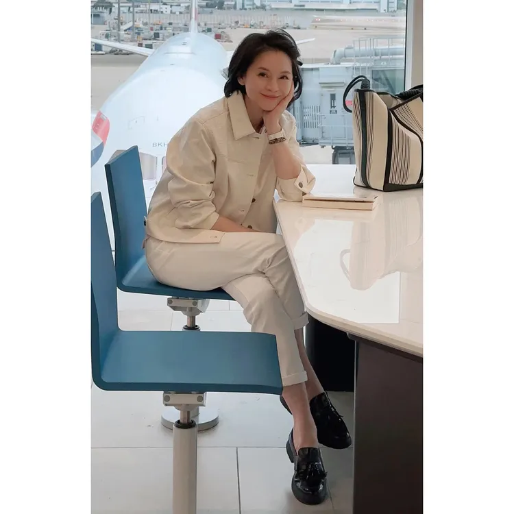 我是摩羯 水木年华 台湾100棉精美万针刺绣翻领秋牛仔外套