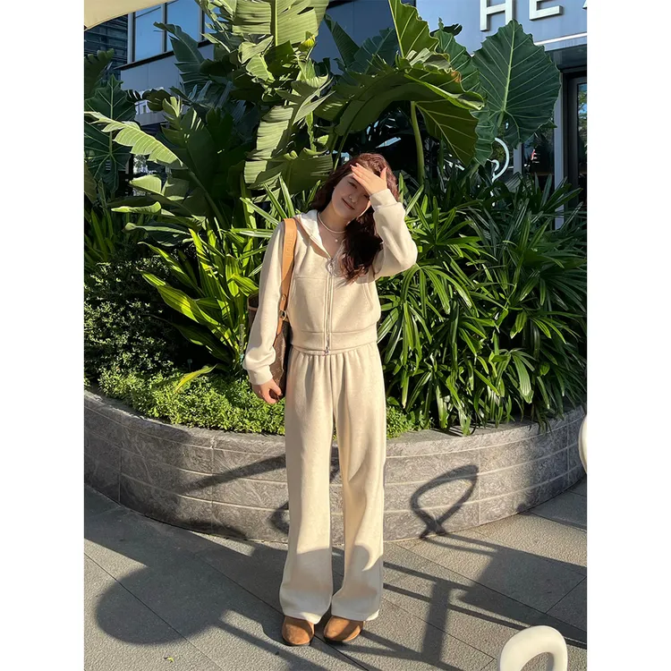 WenWen小个子25秋冬新款加绒加厚连帽开衫卫衣+直筒修身裤4655