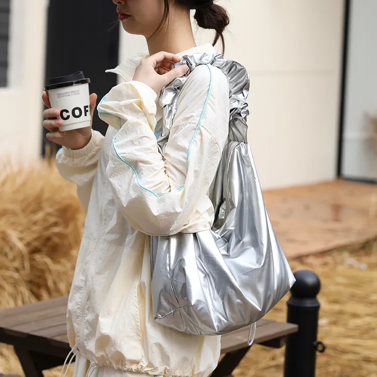 韩版ins超火褶皱尼龙布托特包女百搭质感单肩腋下包慵懒风斜挎袋