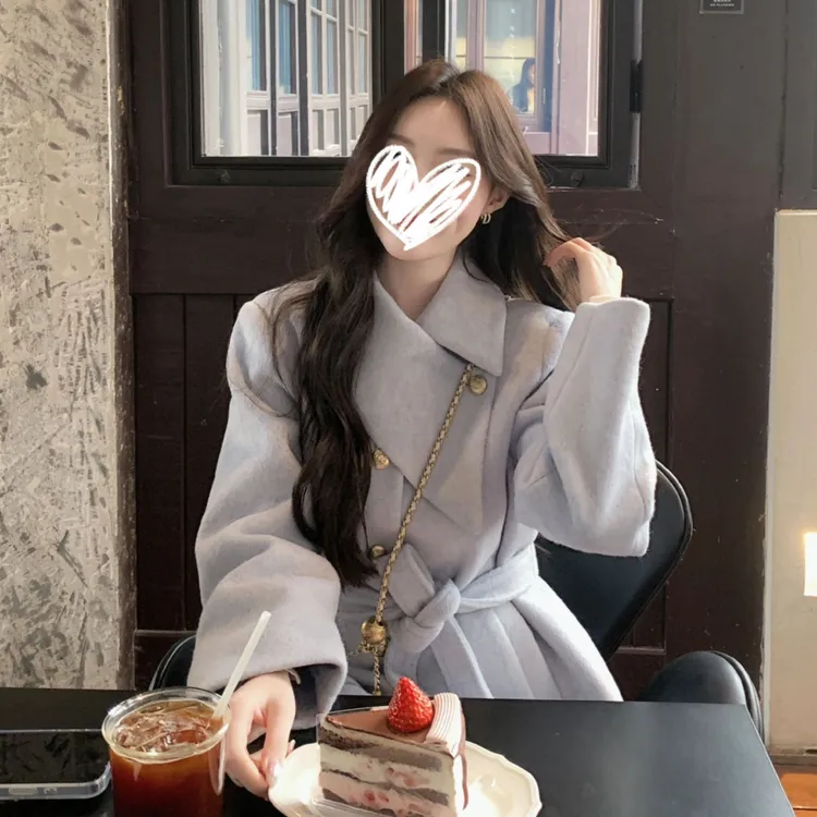 韩系富家千金高级感穿搭毛呢外套女甜美冬春蓝色加厚收腰呢子大衣