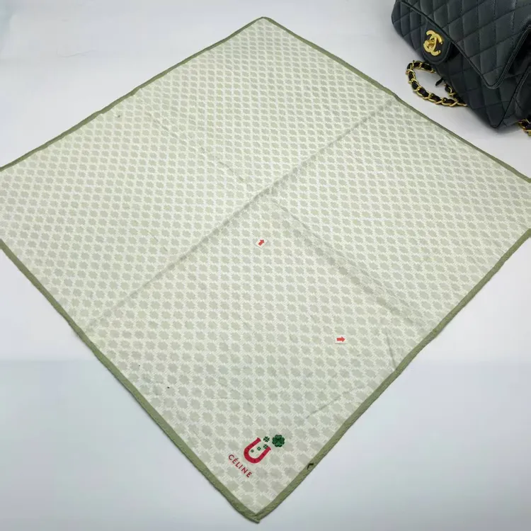 95新 Celine/思琳 海囤/思琳/微瑕/丝巾绿色围巾奢侈白色/yy09131