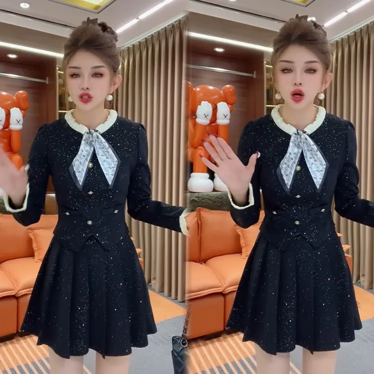 2025秋冬新款时尚显瘦气质网红高档套装女高级百搭宽松大码两件套