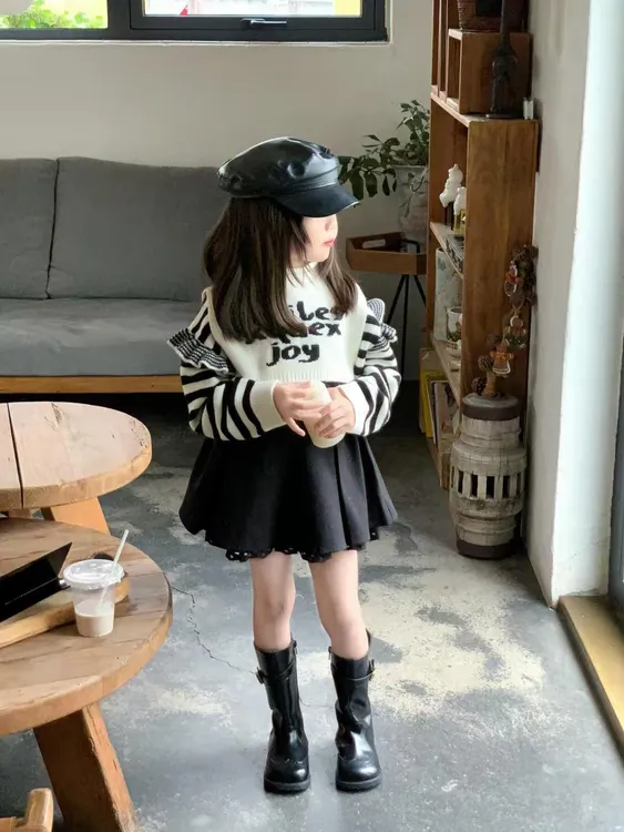 小思家2025秋季新款百搭洋气少女风女童假两件针织上衣百褶裙套装