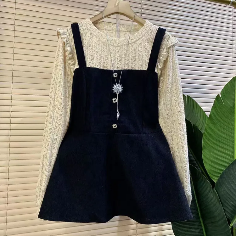 D胖mm欧货时尚新款甜美镂空蕾丝假两件拼接女人衫