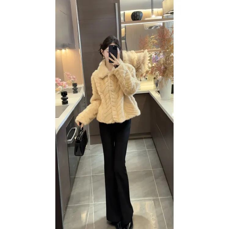 【周粥】【古早千金】2025新款气质仿皮草加绒保暖外套预JJD5WT8514A