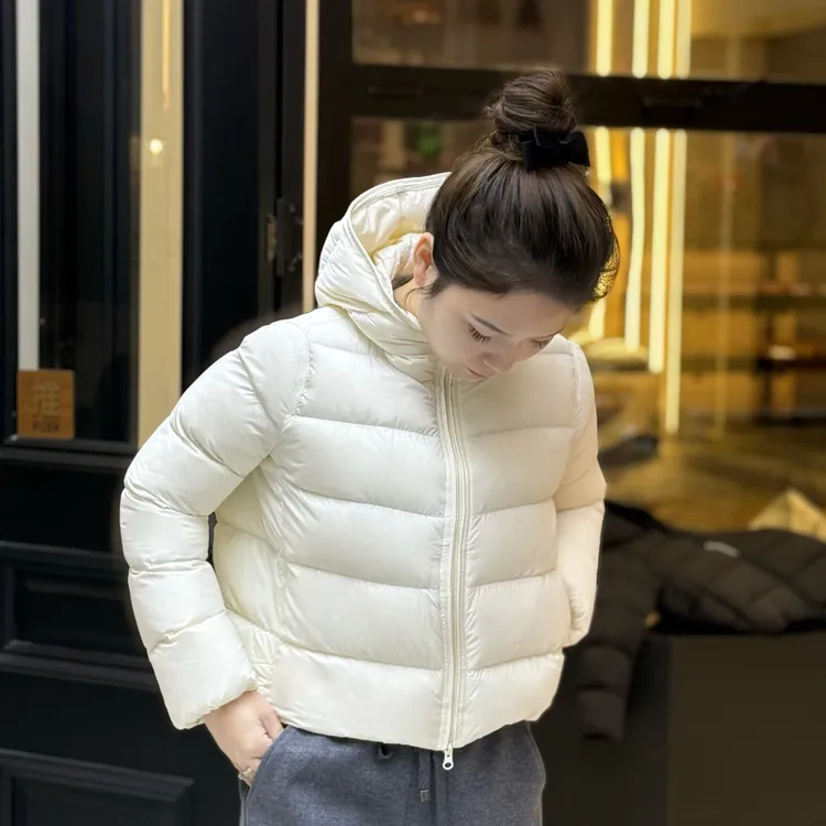 【2025小江南】连帽排骨型短款女羽绒服外套新款潮牌女装