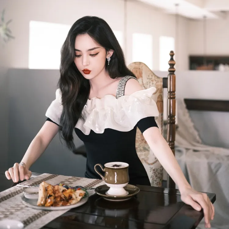 古力娜扎明星同款中长款裙子夏季新款修身吊带露肩开叉荷叶连衣裙