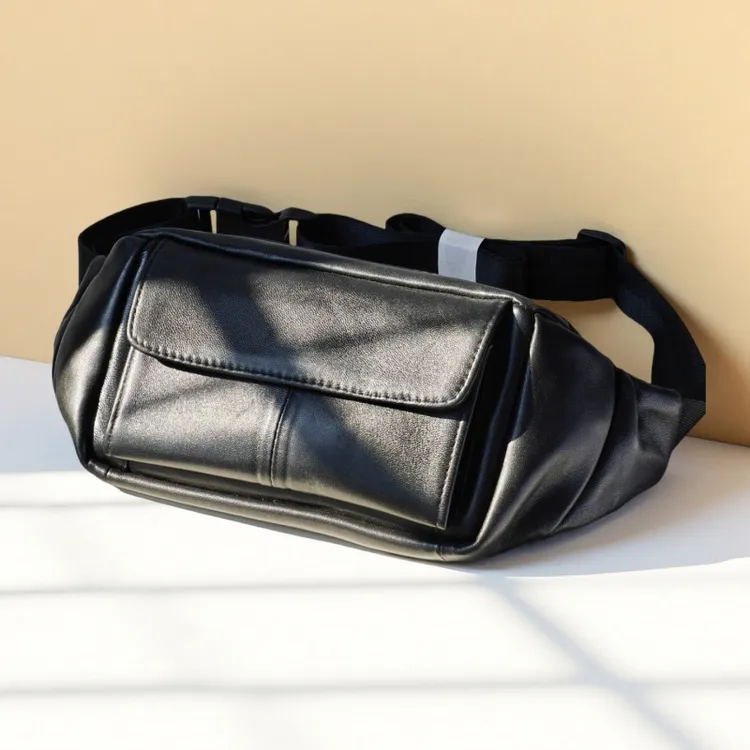 男士休闲包羊皮斜挎包男胸前包真皮腰包多功能单肩包男背包小男包