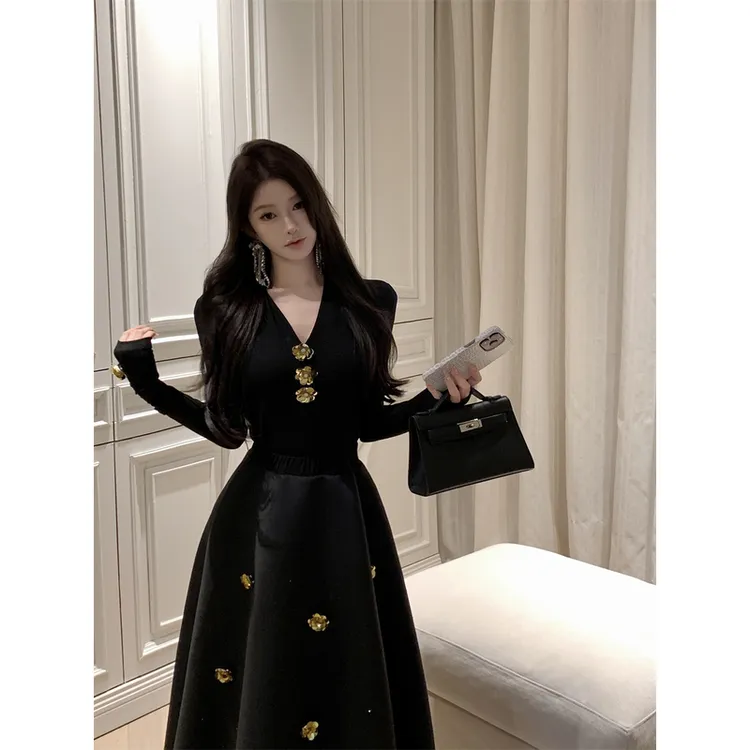 法式气质v领上衣女秋冬季新款a字半身裙时尚小香风职业两件套装女