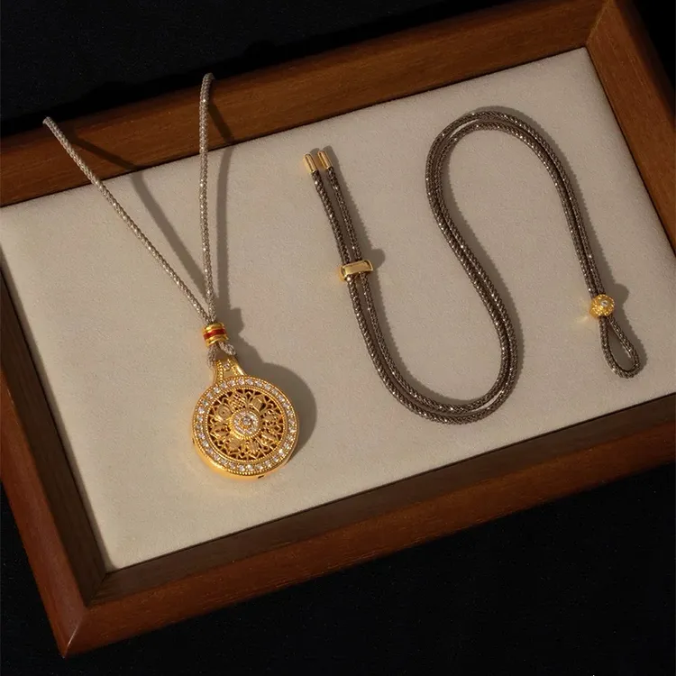 亮闪闪吊坠挂绳越暗的地方越好看搭金色吊坠八宝罗盘葫芦玉坠好看