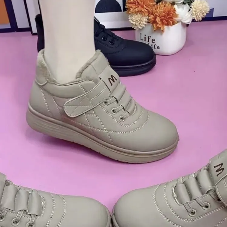 2025冬季新款加绒保暖高帮棉鞋软底防滑舒适运动休闲鞋时尚雪地靴