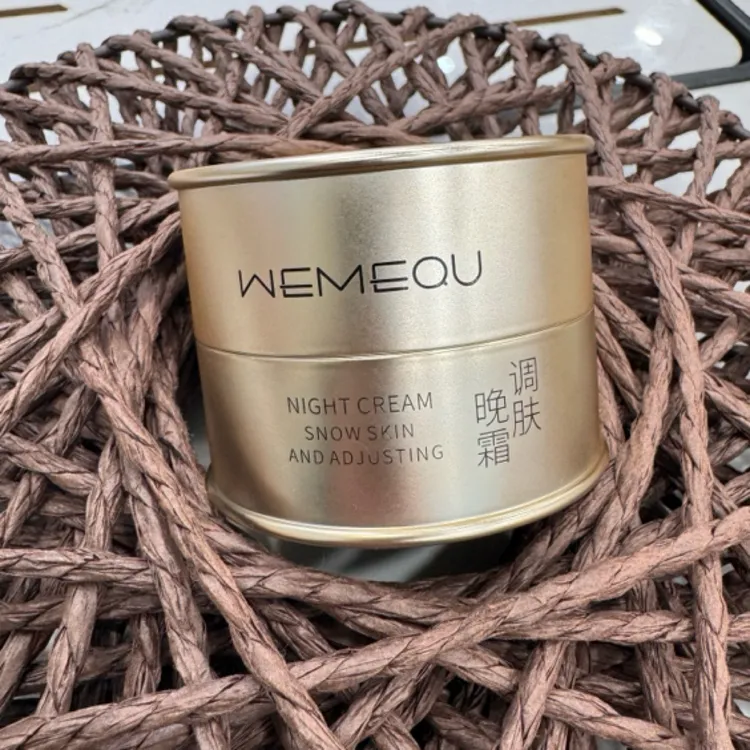 温美泉雪肌焕颜调肤晚霜