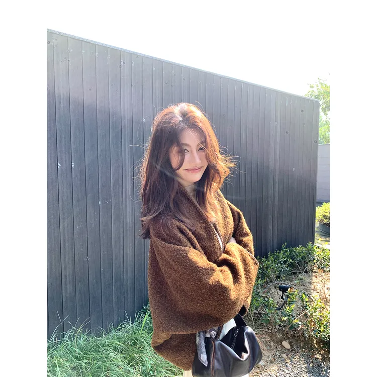 【ALONE SAVOR】龍喜儿 落叶飞舞 老钱风羊毛落肩呢子短外套K105