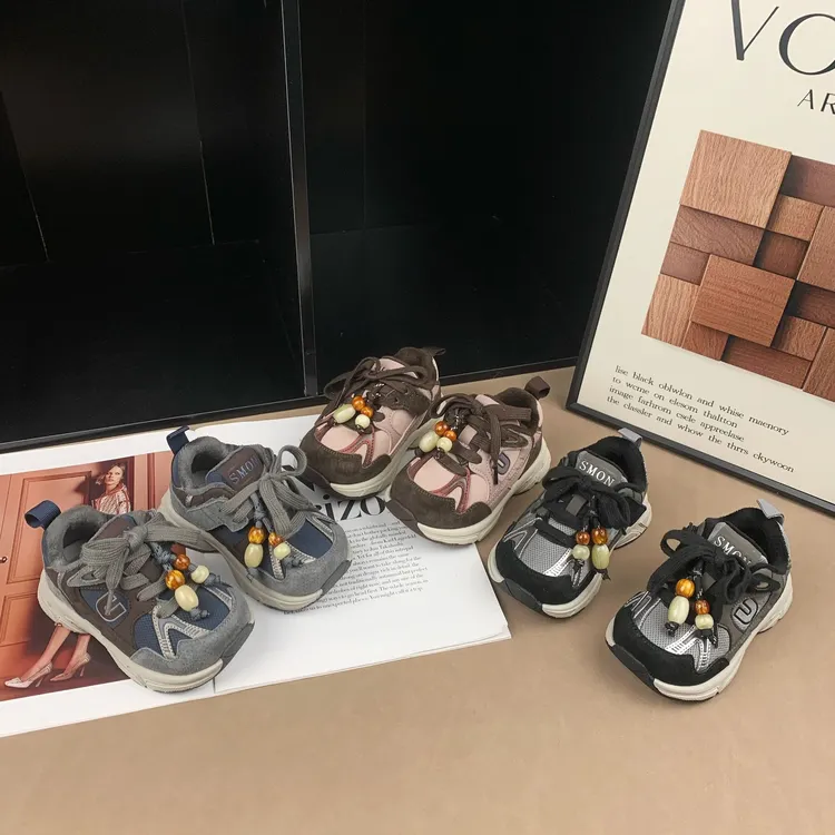 儿童运动鞋2025冬季新款男童加绒轻便跑鞋女童时尚
