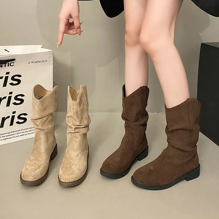 内增高靴子女2025秋季新款爆款中筒粗跟短靴秋冬卡其色褶皱堆堆靴