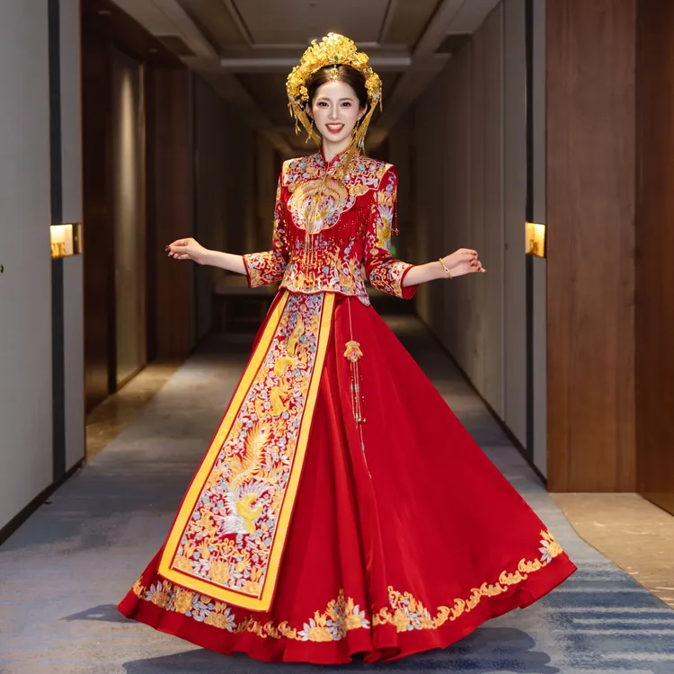 大码龙凤褂中式婚服嫁衣新款秀禾服重工修身出阁服新娘结婚敬酒服
